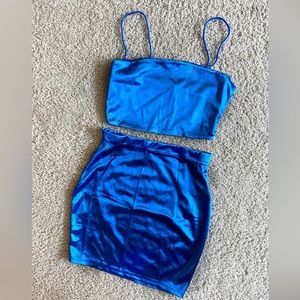 Sexy two pieces crop top and skirt